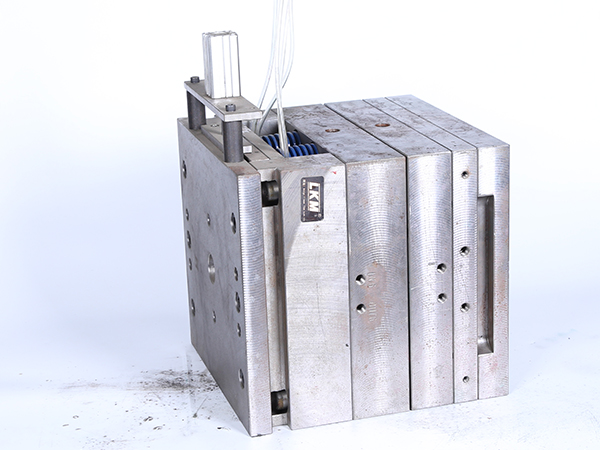 Injection Mold 4